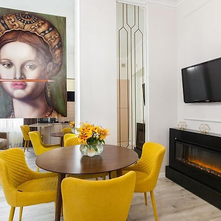 Avangard Deluxe Art Apart Львов Экстерьер фото