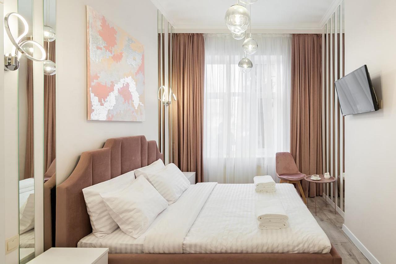 Avangard Deluxe Art Apart Львов Экстерьер фото