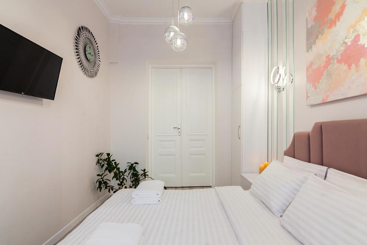 Avangard Deluxe Art Apart Львов Экстерьер фото