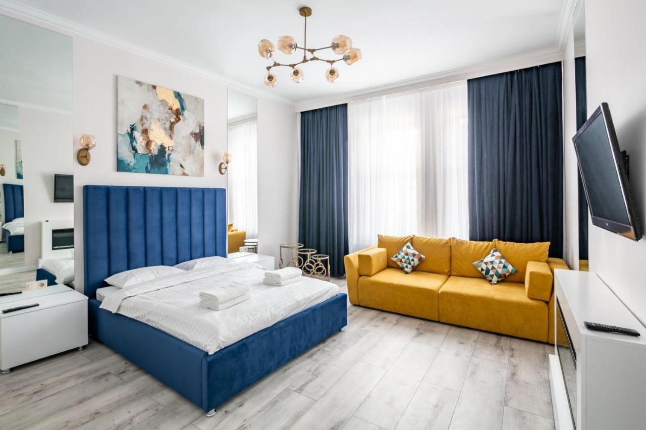 Avangard Deluxe Art Apart Львов Экстерьер фото