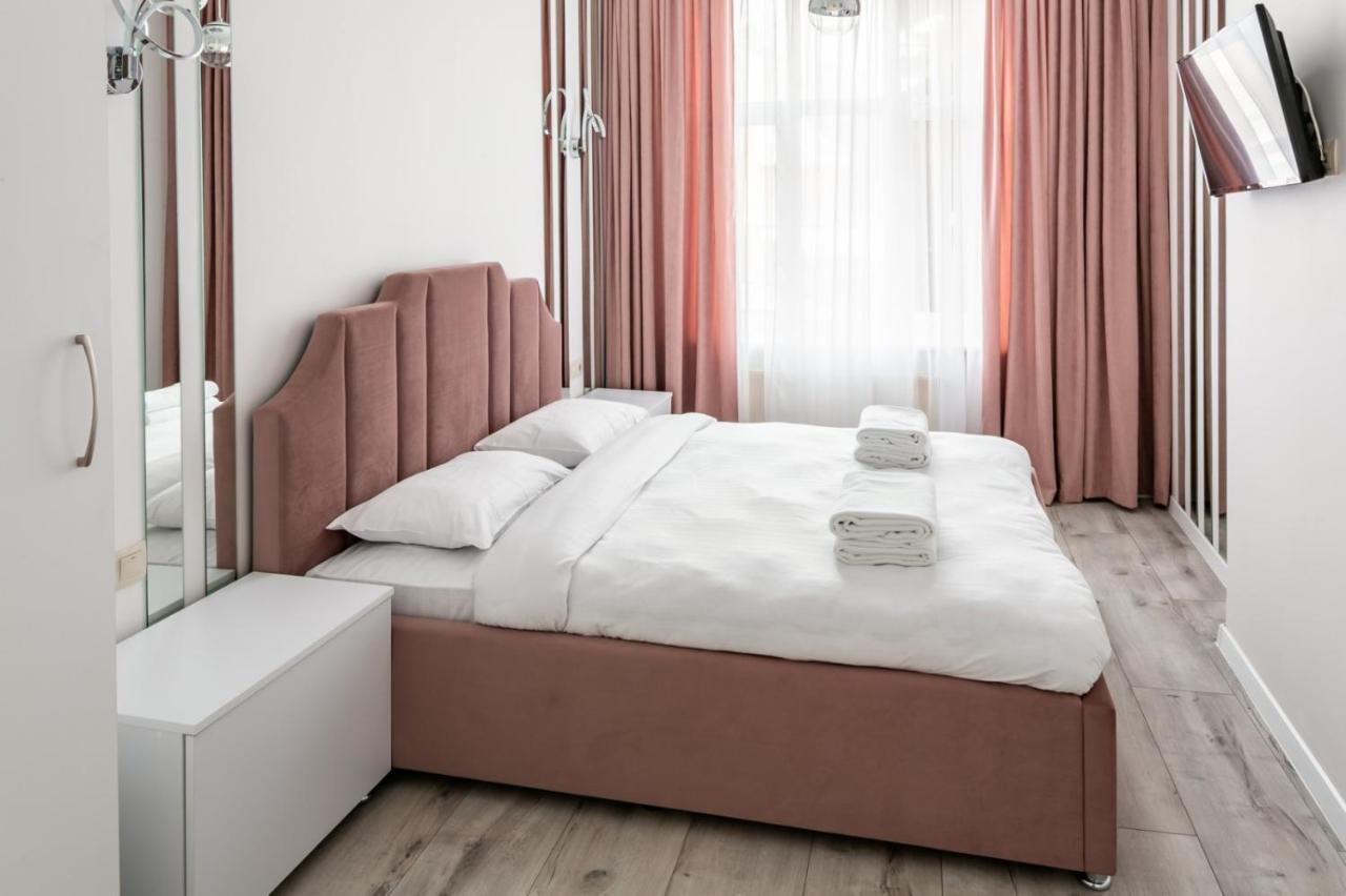 Avangard Deluxe Art Apart Львов Экстерьер фото